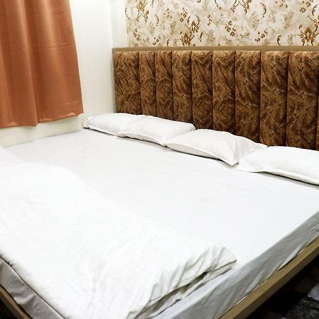 Hotel Malay Inn 乌贾因 外观 照片