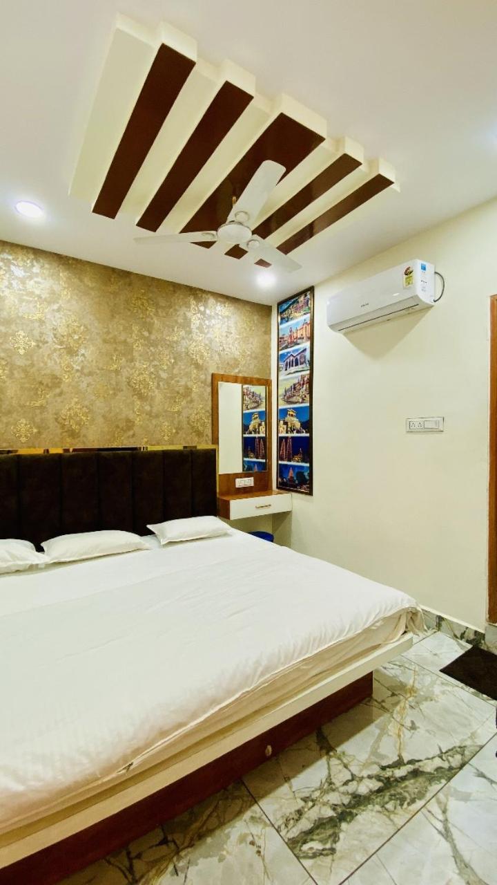 Hotel Malay Inn 乌贾因 外观 照片