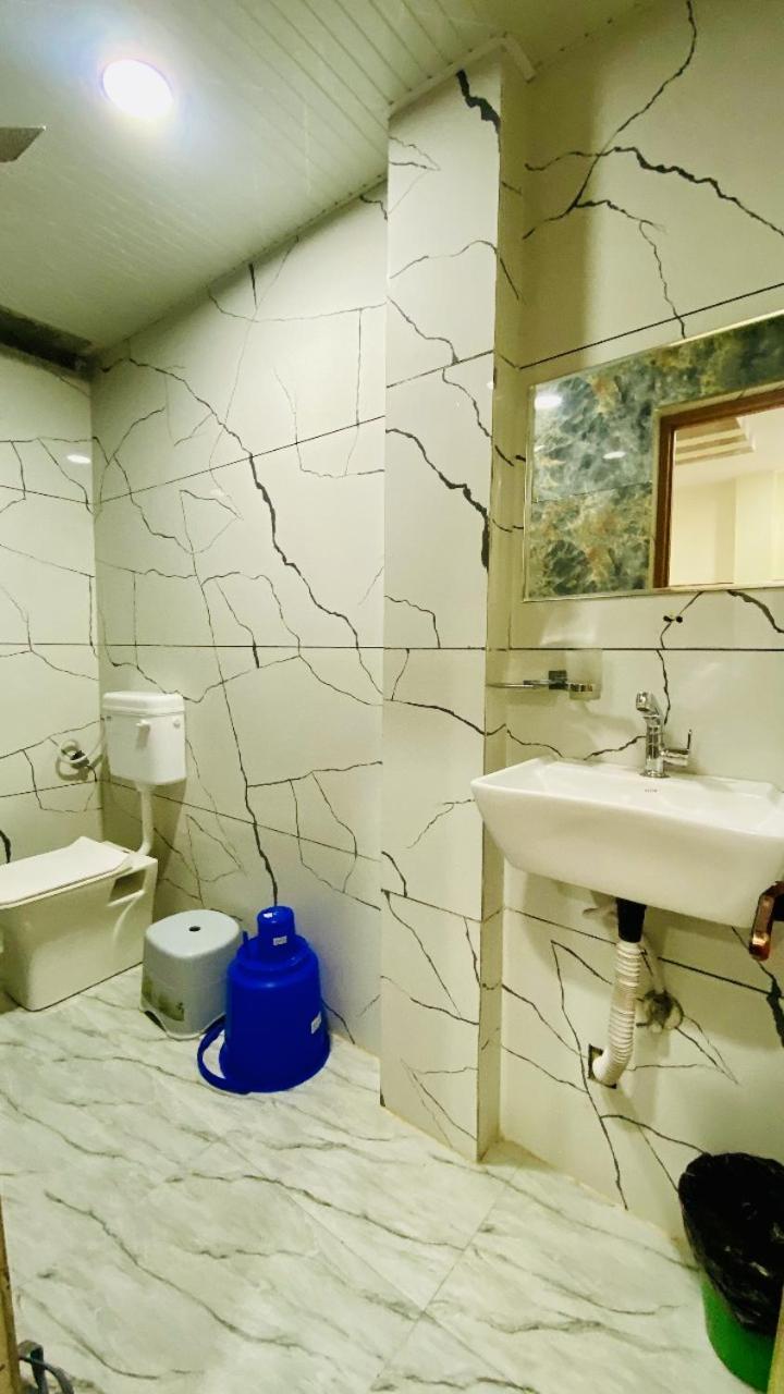 Hotel Malay Inn 乌贾因 外观 照片